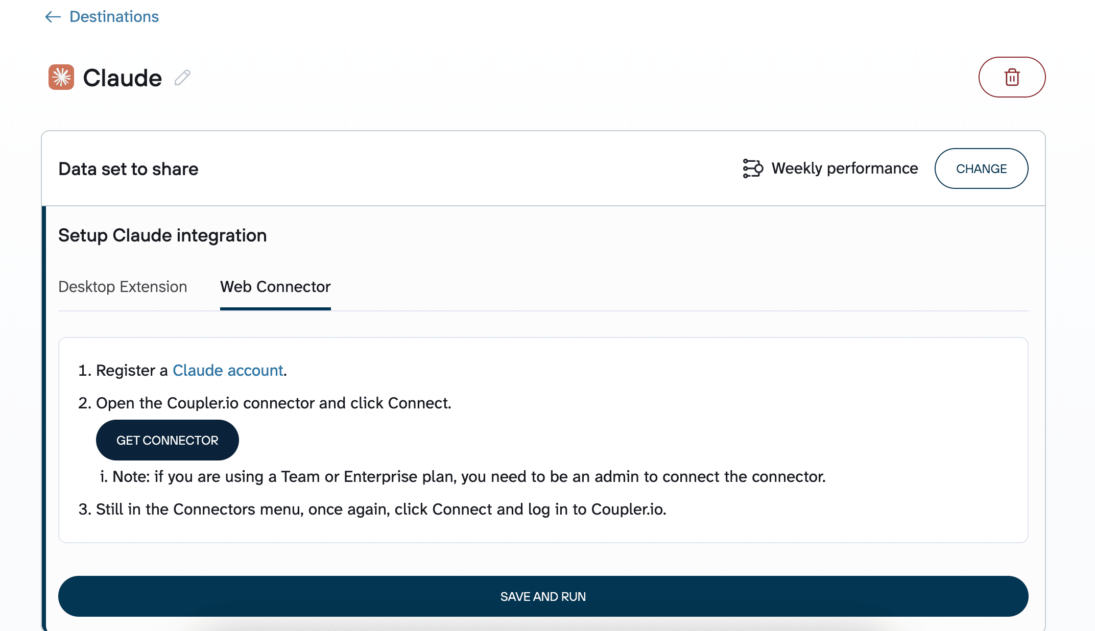 Coupler.ioのClaudeの設定画面。共有するデータセットに「Weekly performance」を選び、Web Connectorのタブで、Claudeのアカウント登録、コネクタの追加、Coupler.ioへのログインの3つの手順が示されている